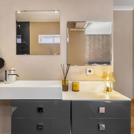 Whome Poolside Paradise, Your Dream Retreat In With S-pool, Gym And Parking 卡斯凯什