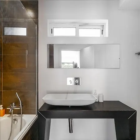 Whome Poolside Paradise, Your Dream Retreat In With S-pool, Gym And Parking *