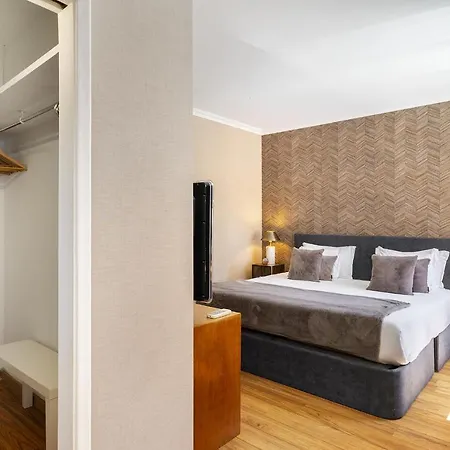 Whome Poolside Paradise, Your Dream Retreat In With S-pool, Gym And Parking 卡斯凯什